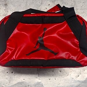 Jordan shaving bag